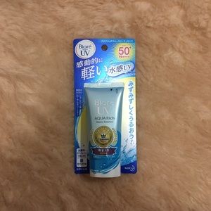BIORE UV AQUA RICH WATERY ESSENCE SUNSCREEN
